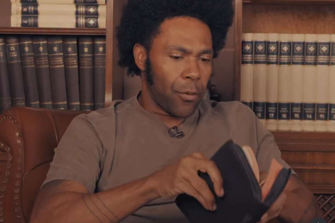 Amor ao próximo começa em si? Thalles Roberto relaciona mandamento bíblico ao amor-próprio nas redes