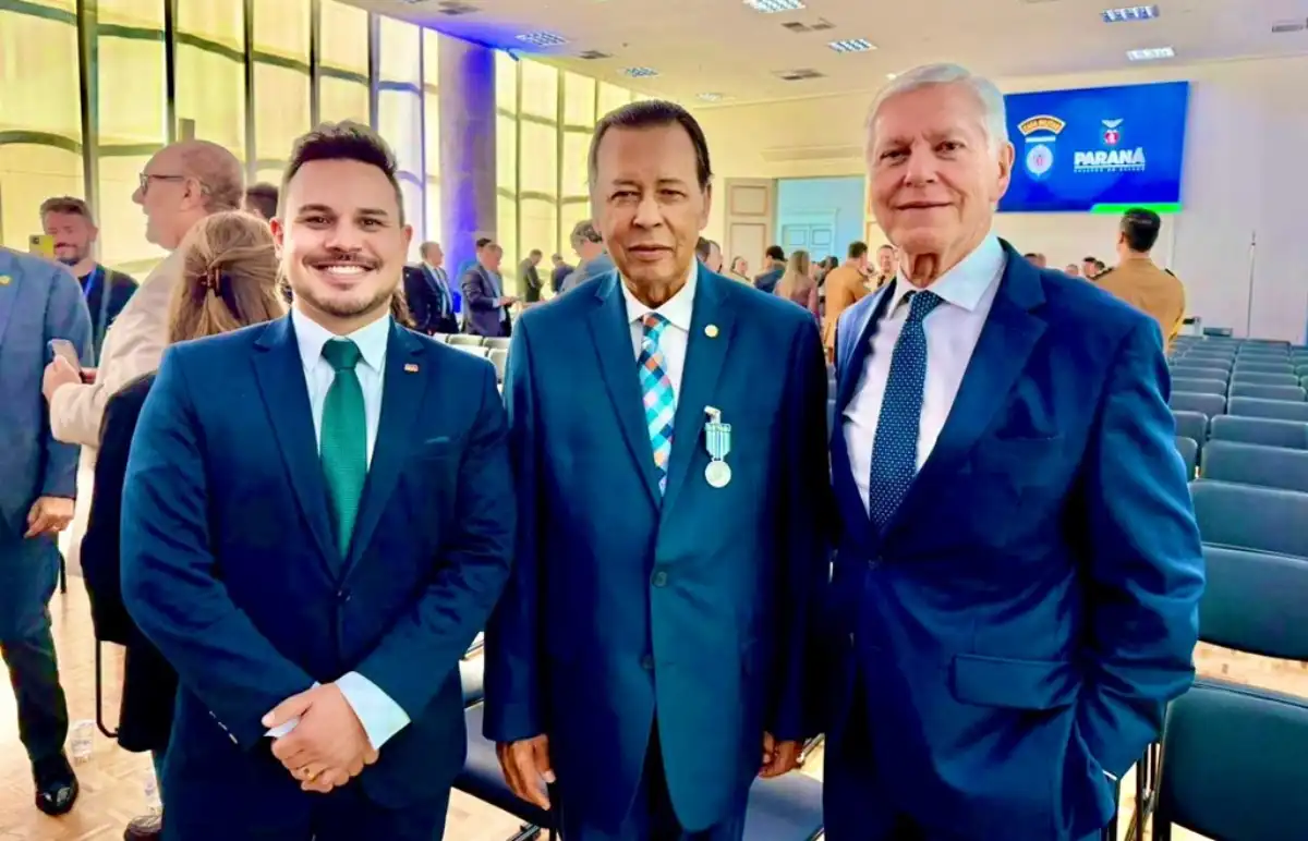 Casa Militar do PR condecora pastor Perci Fontoura; ato reabre debate: mérito social ou sinal a eleitorado organizado?