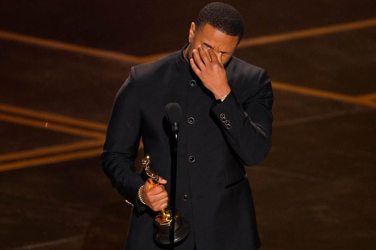 “Deus é bom”: Michael B. Jordan inicia discurso após vencer Melhor Ator no Oscar e movimenta redes sociais