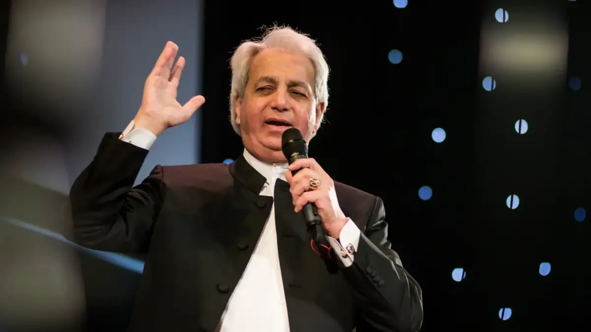 R$ 700 por almoço com Benny Hinn em Florianópolis: encontro restrito promete "palavra especial"