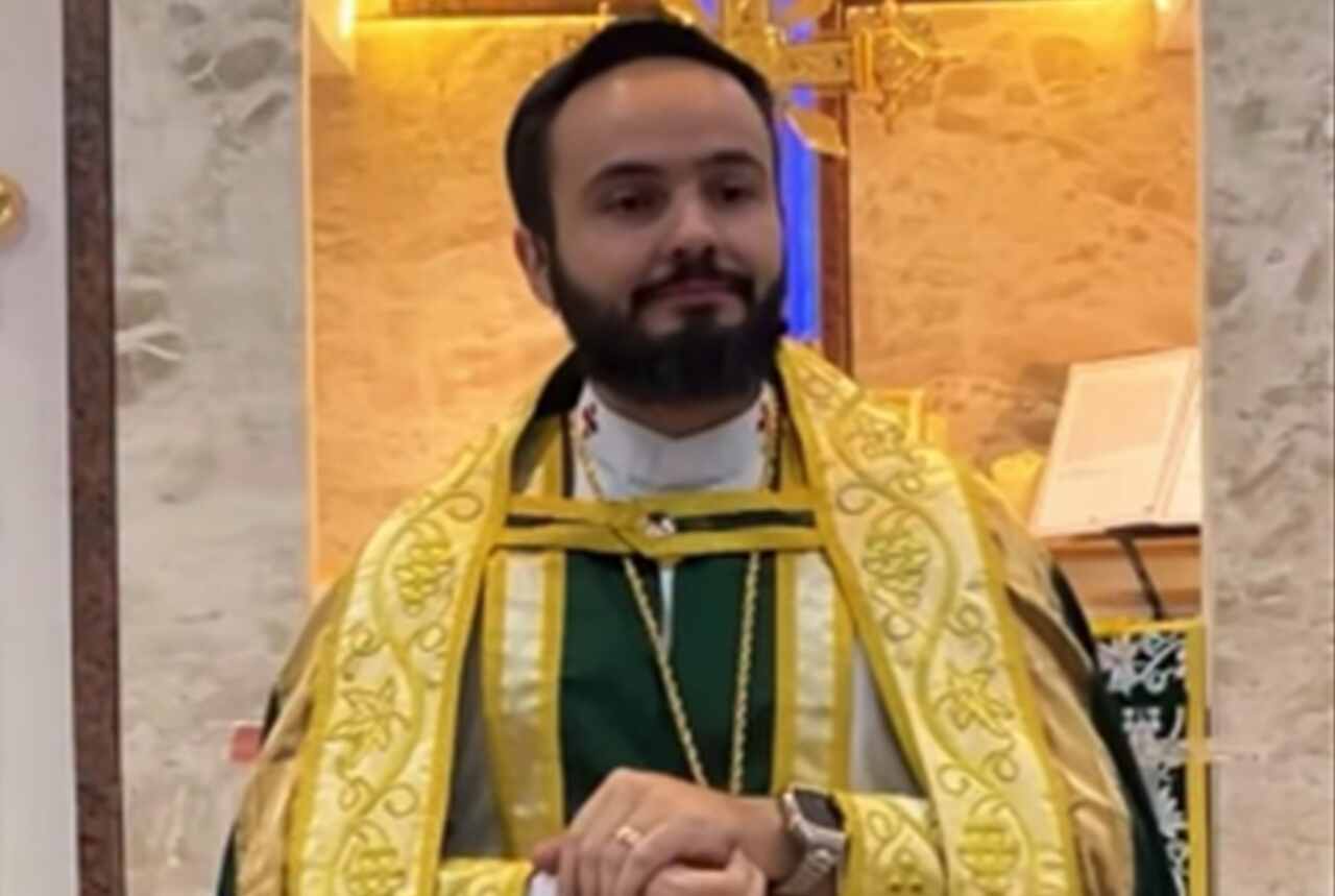 “E Jesus ficou onde?” Vídeo de padre critica banquetes de peixe na Sexta-feira Santa e pede volta ao jejum
