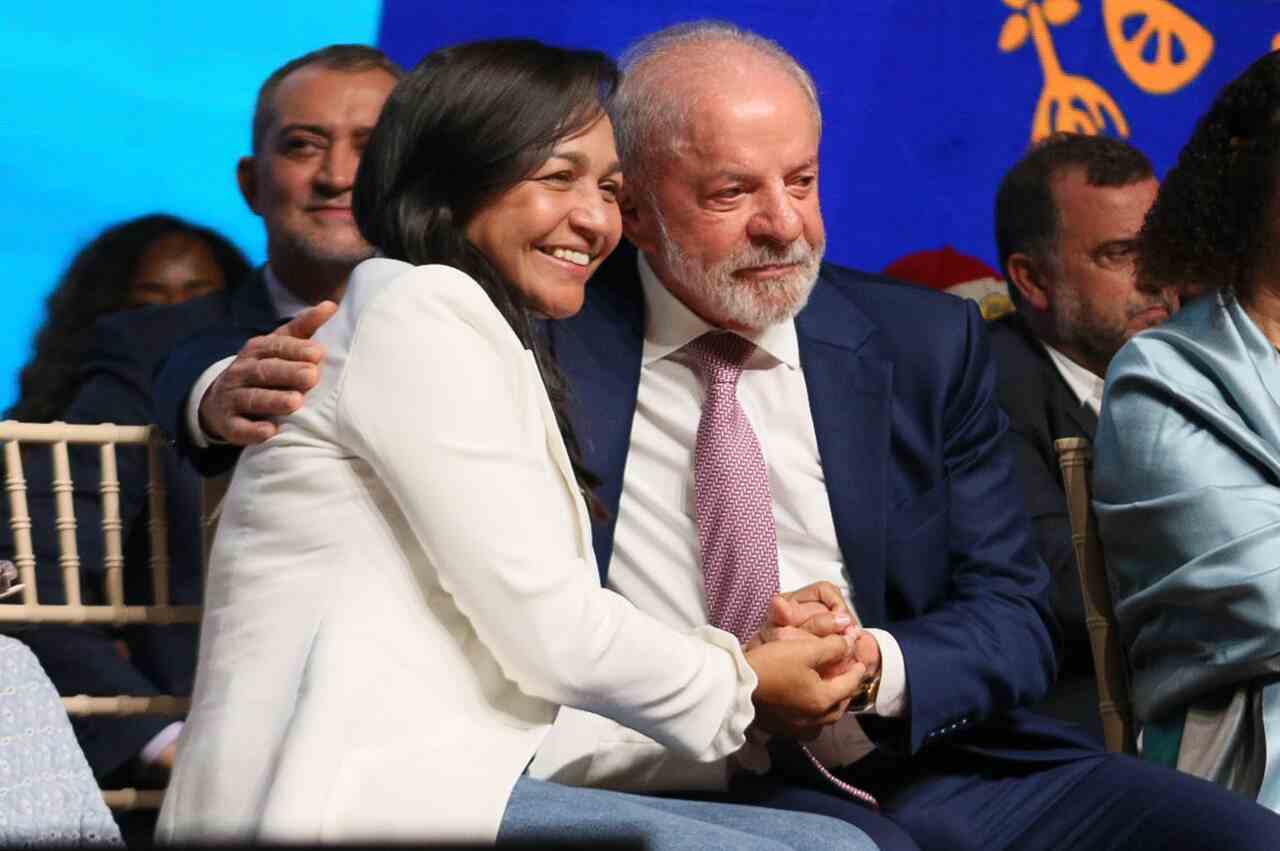 Entrada no PT acende debate: Eliziane Gama reage e reafirma fé e valores de família