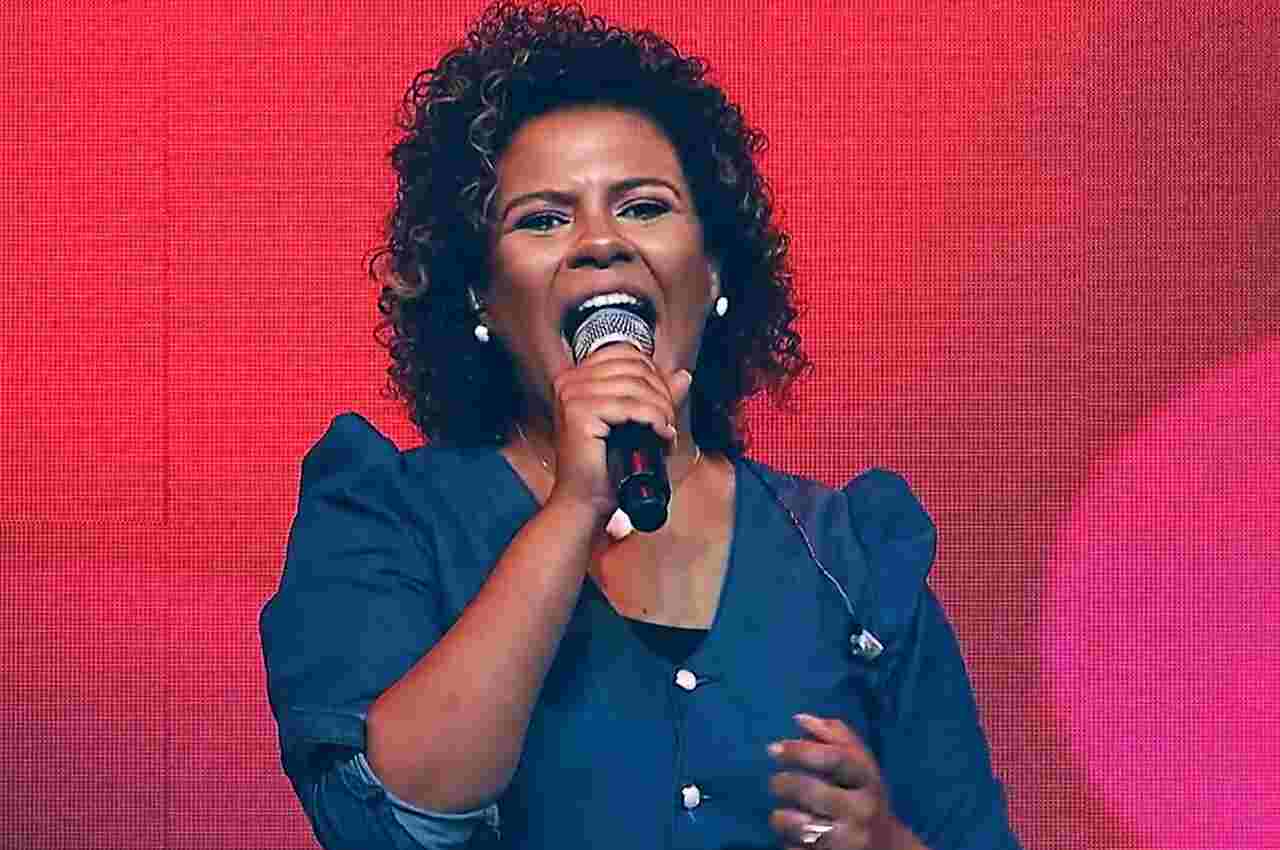 Nívea Soares critica 'teatro' nas redes e diz que santidade 'não é produto'