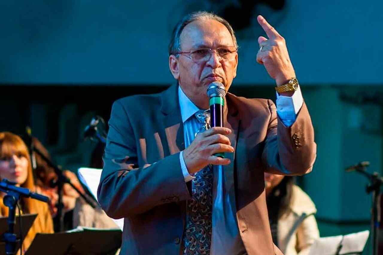 Após criticar 'dinheirismo' nas igrejas, Napoleão Falcão é cobrado por transparência sobre cachês