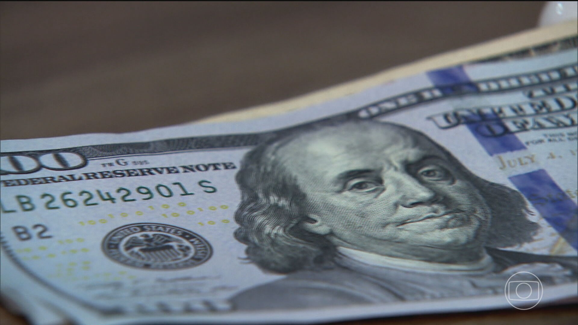 Dólar recua, petróleo reage e BC corta Selic após revés nas tratativas EUA-Irã