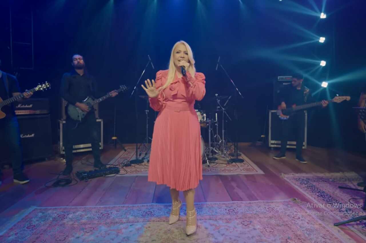 Andrea Fontes celebra 45 anos de ministério com gravação do projeto audiovisual