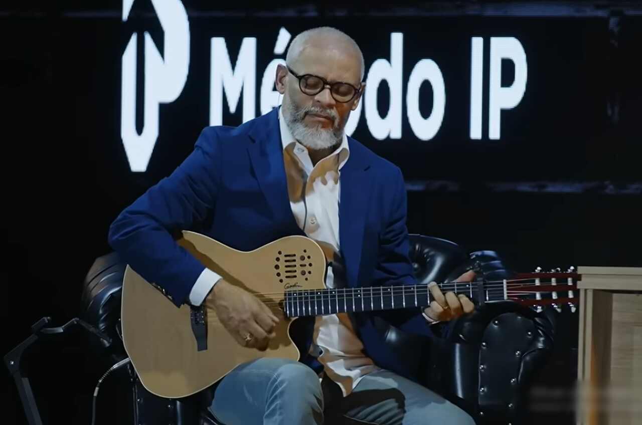 Antônio Cirilo detalha origem de 'Poderoso Deus' e diz ter ouvido coros angelicais em culto em Belo Horizonte