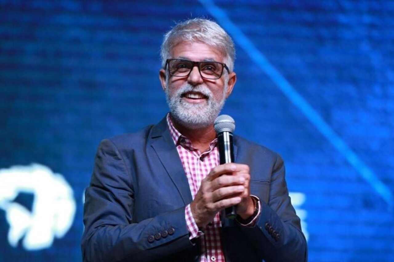 A quatro meses do pleito, Cláudio Duarte pede reação nas urnas, critica gestão Lula e evita indicar candidato