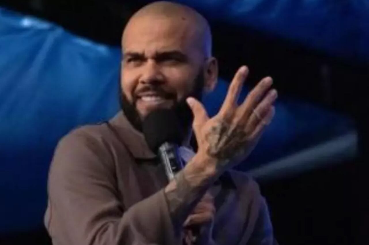 Em culto na Guatemala, Daniel Alves diz ter sido mais feliz na prisão do que no auge do futebol