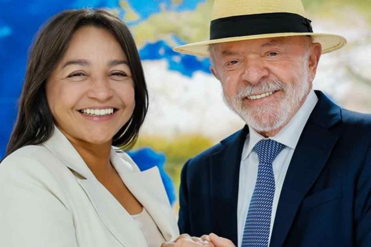 Em convenção do PT, Eliziane Gama reage a questionamentos sobre fé e evoca raízes na Assembleia de Deus