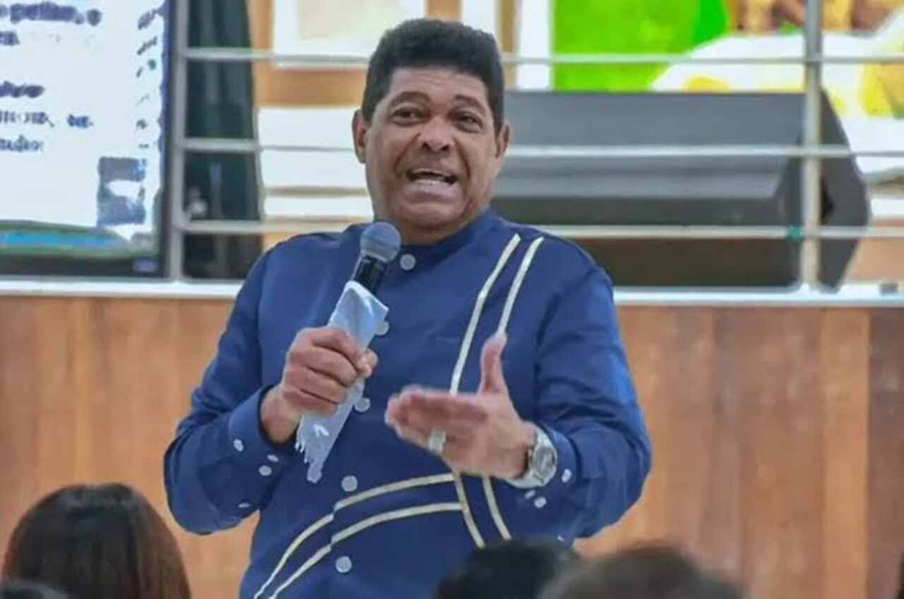 Canal de Valdemiro Santiago sai do ar no YouTube; líder fala em ataque e aciona a Justiça