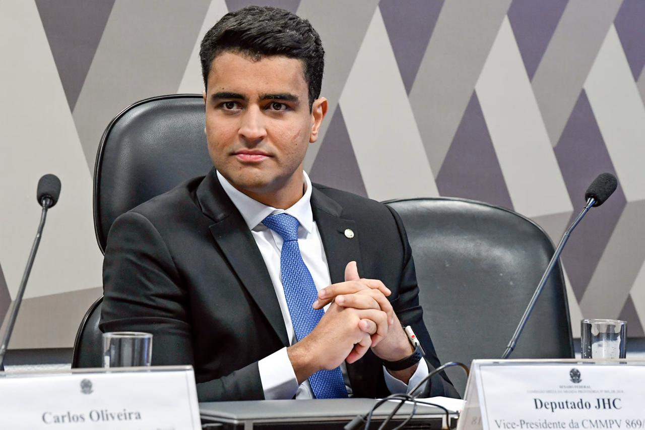 AD Alagoas acusa JHC de pressionar templos com cobrança de R$ 1,3 mi; disputa vai à Justica