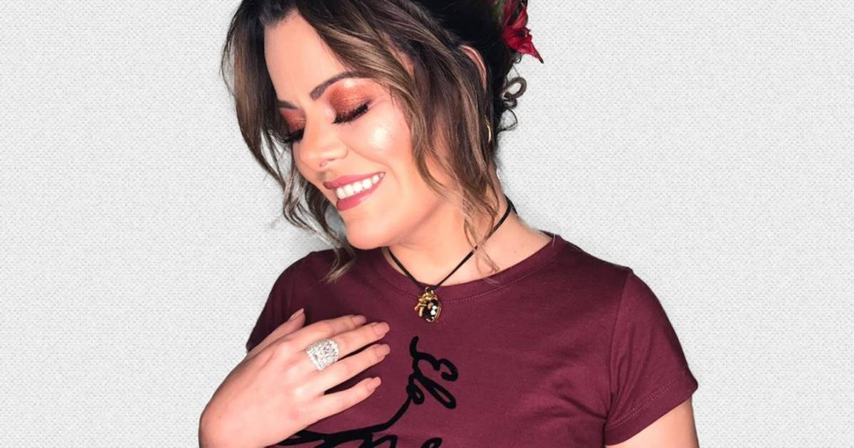 Post 'ousado' de Ana Paula Valadão em homenagem ao marido traz recado aos jovens e gera reacoes